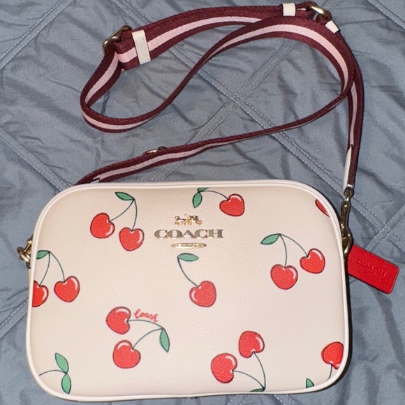 Coach Women's Jamie Camera Bag in Heart Cherry Print - Picture 5 of 12